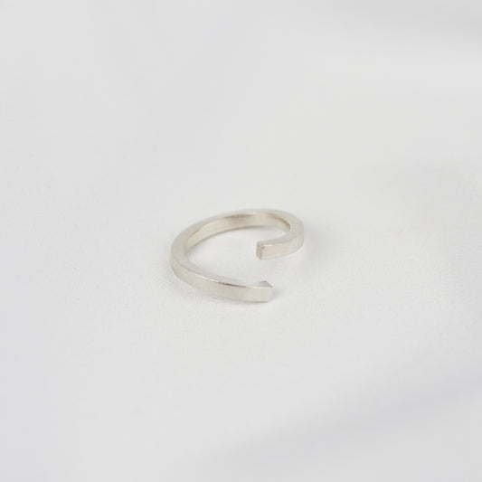 Ring Minimal Open Ring Silver "Kad Collection"